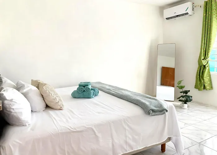 King St Penthouse 10 Mins Walk To *